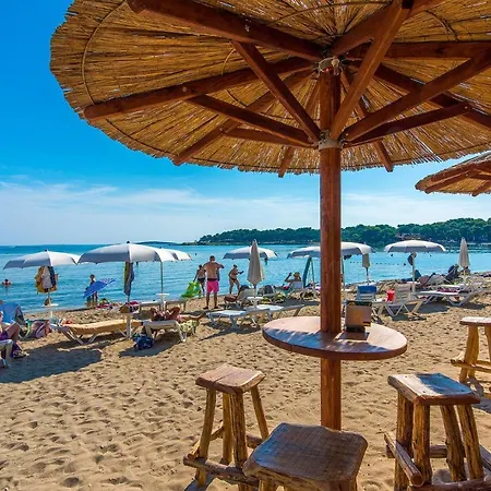 2 Bedroom Cozy In Apartment Medulin