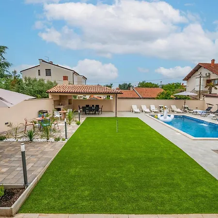 Appartement 2 Bedroom Cozy In